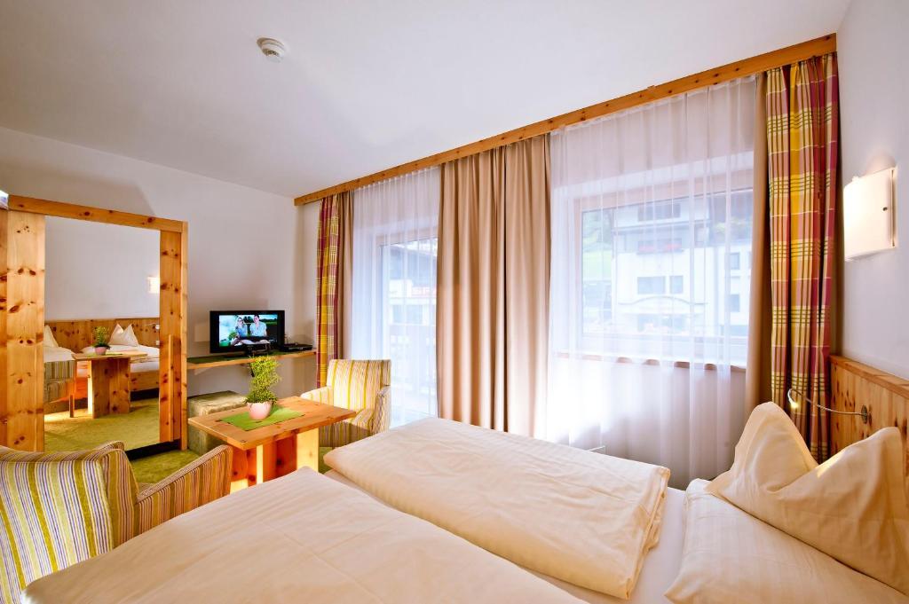 Hotel Mathiesn Obergurgl Zimmer foto