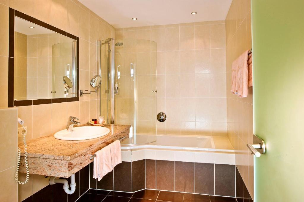 Hotel Mathiesn Obergurgl Zimmer foto